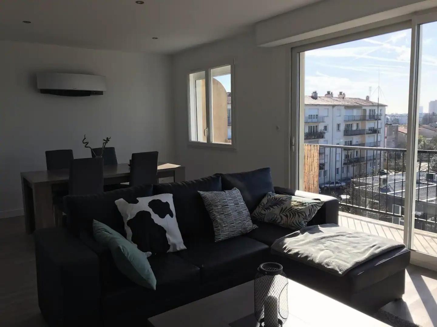 Superbe Appartement Proche Bordeaux Pied Du Tram ลอร์มองต์ ภายนอก รูปภาพ